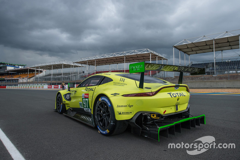 #97 Aston Martin Racing Aston Martin Vantage AMR: Alex Lynn, Maxime Martin, Jonathan Adams