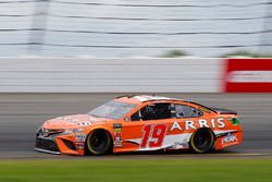 Daniel Suarez, Joe Gibbs Racing, Toyota Camry ARRIS