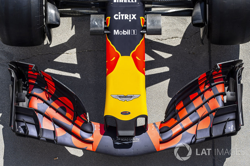 Red Bull Racing RB14 nose and front wing