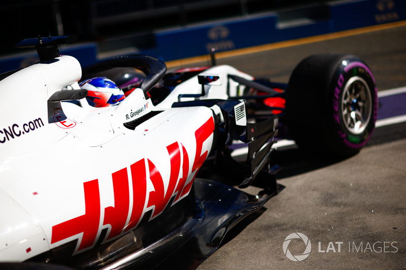 Romain Grosjean, Haas F1 Team VF-18 Ferrari, leaves the garage