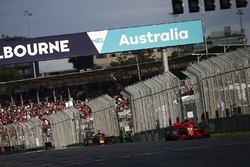 Кімі Райкконен, Ferrari SF71H, Даніель Ріккардо, Red Bull Racing RB14 Tag Heuer