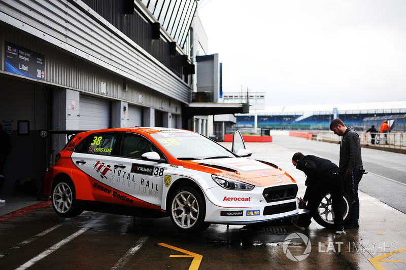 Lewis Kent, Essex and Kent Motorsport Hyundai