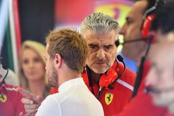 Sebastian Vettel, Ferrari et Maurizio Arrivabene, directeur de la Scuderia Ferrari