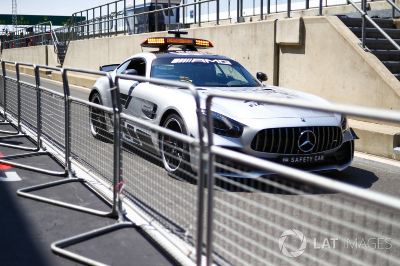 Mercedes AMG GT R safety car