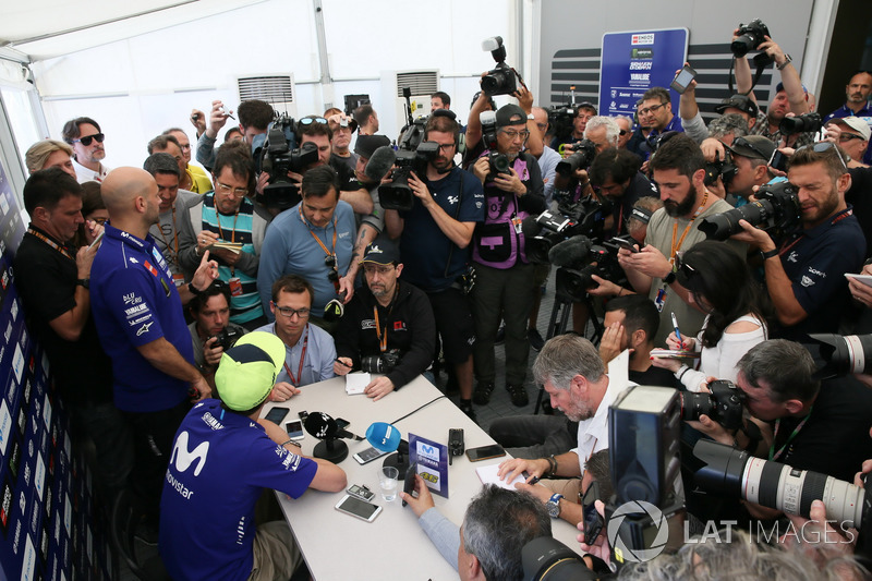 Conférence de presse de Valentino Rossi, Yamaha Factory Racing