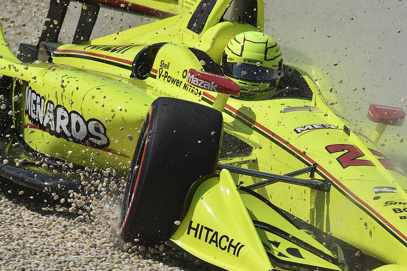 Simon Pagenaud, Team Penske Chevrolet in het grind