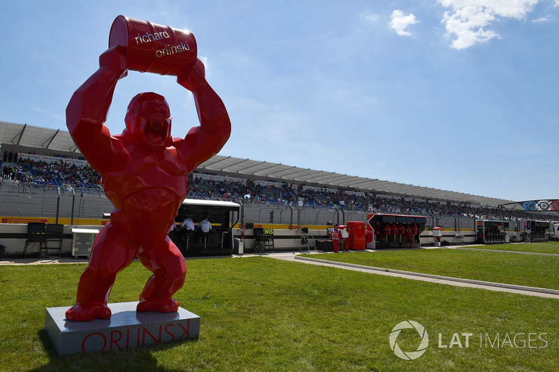 Pit lane sculpture