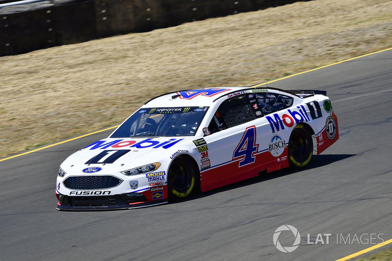 6. Kevin Harvick, Stewart-Haas Racing, Ford Fusion Mobil 1