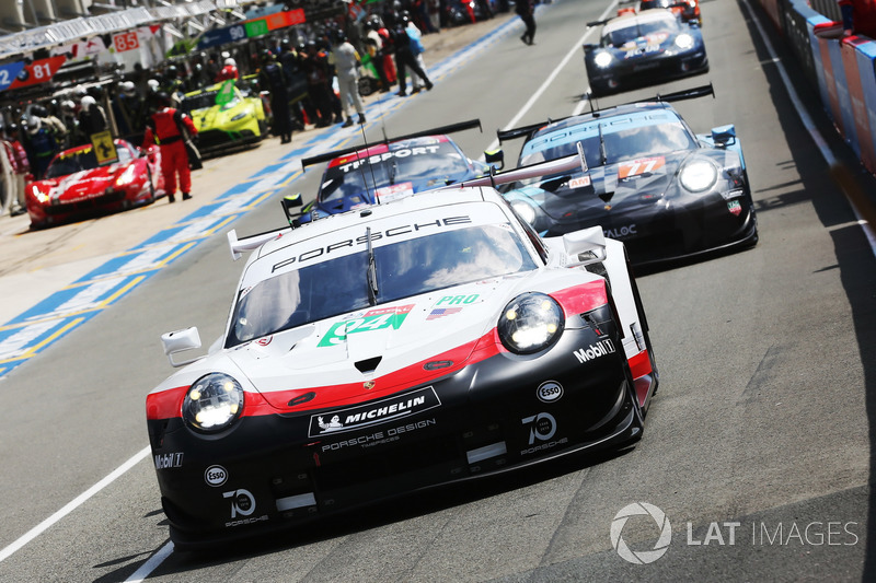 #94 Porsche GT Team Porsche 911 RSR: Romain Dumas, Timo Bernhard, Sven Muller