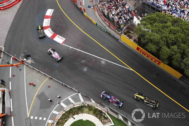 Carlos Sainz Jr., Renault Sport F1 Team R.S. 18, Sergio Perez, Force India VJM11, Pierre Gasly, Toro Rosso STR13 y Nico Hulkenberg, Renault Sport F1 Team R.S. 18
