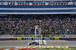 Kevin Harvick, Stewart-Haas Racing, Ford Fusion Jimmy John's wins