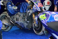 La moto de Maverick Viñales, Yamaha Factory Racing después del choque
