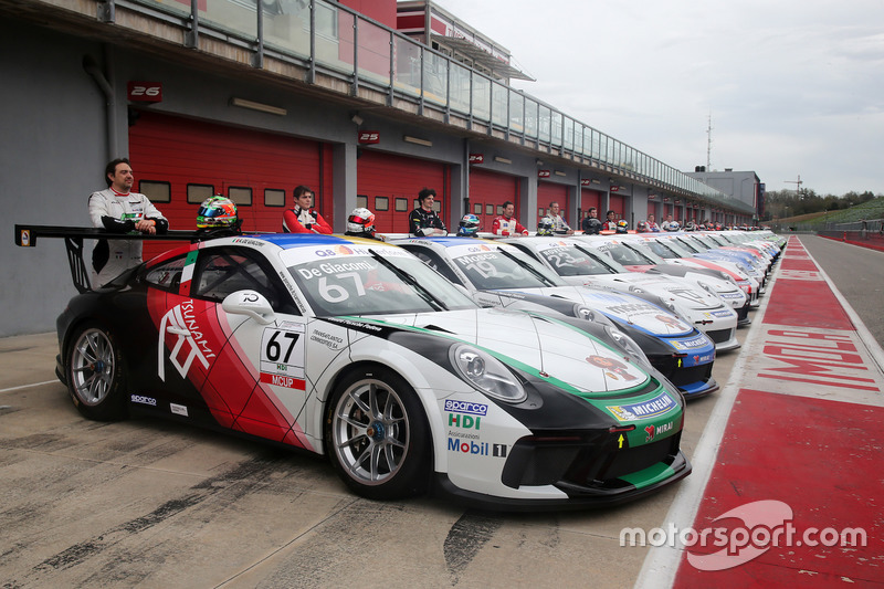 I protagonisti della Carrera Cup Italia 2018 in pit lane