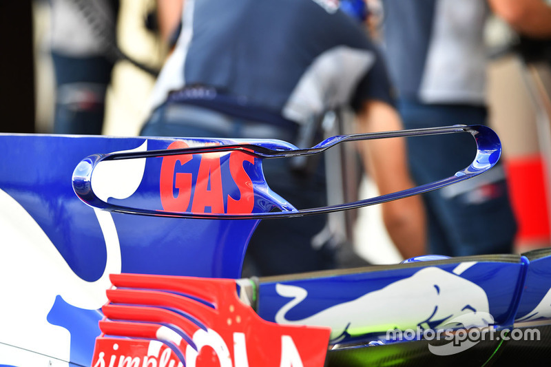 Scuderia Toro Rosso STR12 T-kanat