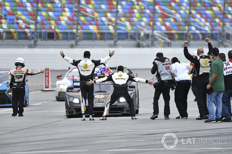 #5 Action Express Racing Cadillac DPi, P: Joao Barbosa, Christian Fittipaldi, Filipe Albuquerque