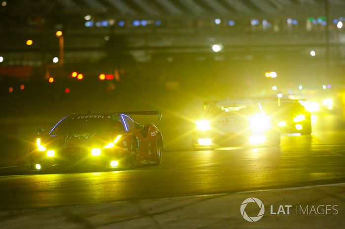 #64 Scuderia Corsa Ferrari 488 GT3, GTD: Bill Sweedler, Townsend Bell, Frankie Montecalvo, Sam Bird
