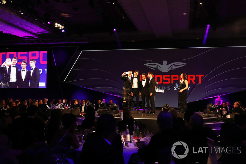 David Coulthard se hace un selfie con George Russell, Lando Norris y Charles Leclerc