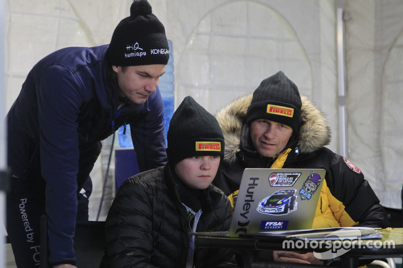 Oliver Solberg con il padre Petter Solberg