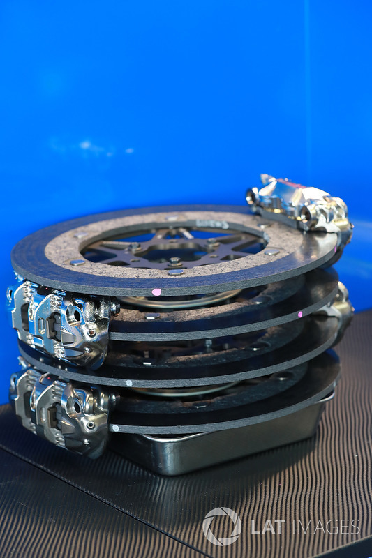 Brembo brake calipers and discs