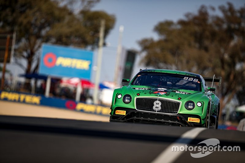 #8 Bentley Team M-Sport Bentley Continental GT3: Alex Buncombe, Oliver Jarvis, Sebastian Morris