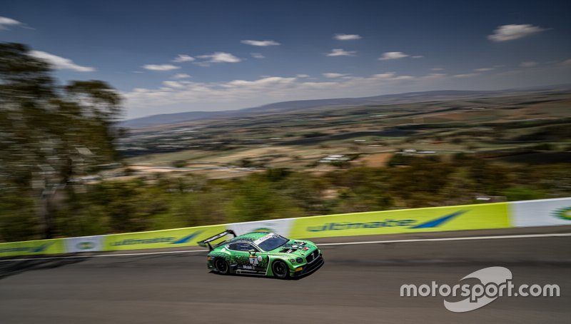 #7 Bentley Team M-Sport Bentley Continental GT3: Jules Gounon, Maxime Soulet, Jordan Pepper