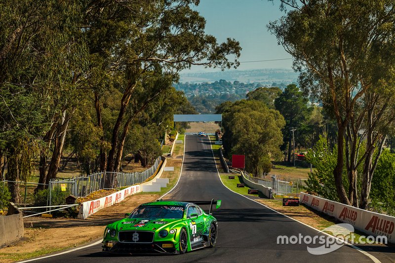 #8 Bentley Team M-Sport Bentley Continental GT3: Alex Buncombe, Oliver Jarvis, Sebastian Morris