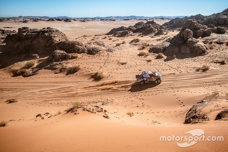#300 Toyota Gazoo Racing: Nasser Al-Attiyah, Matthieu Baumel