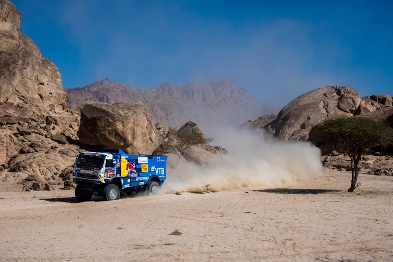 #516 Team KAMAZ Master: Anton Shibalov, Dmitrii Nikitin, Ivan Tatarinov