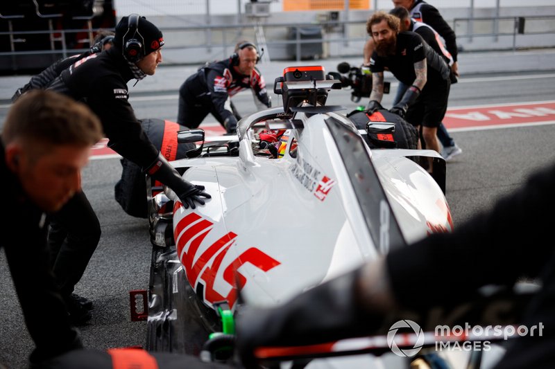 Haas F1 Team: 649 (3021 km)