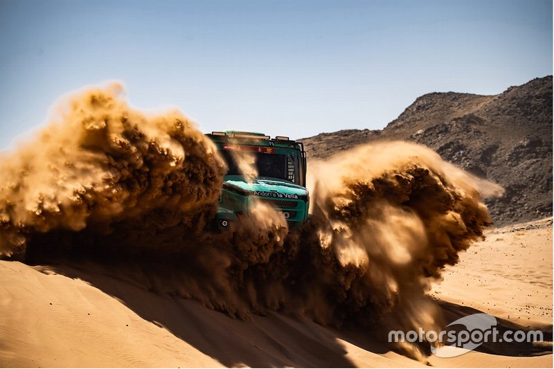 #517 Team De Rooy IVECO: Albert Llovera, Ferran Marco Alcayna, Marc Torres