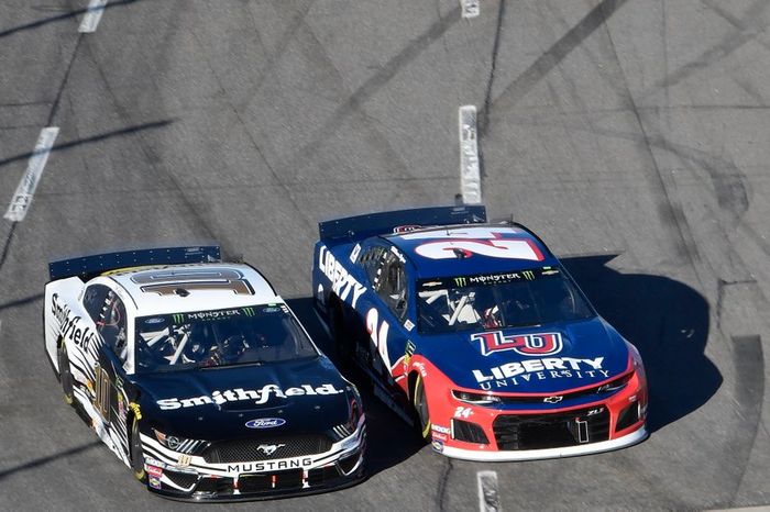 William Byron, Hendrick Motorsports, Chevrolet Camaro Liberty University, Aric Almirola, Stewart-Haas Racing, Ford Mustang Smithfield