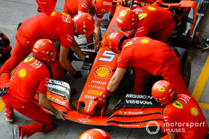 Ferrari pit stop practice with the Ferrari SF90