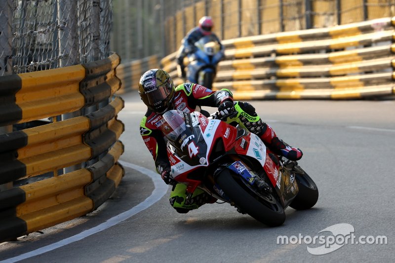 John McGuinness, Tak Chun Group by PBM Ducati Ducati V4 Panigale