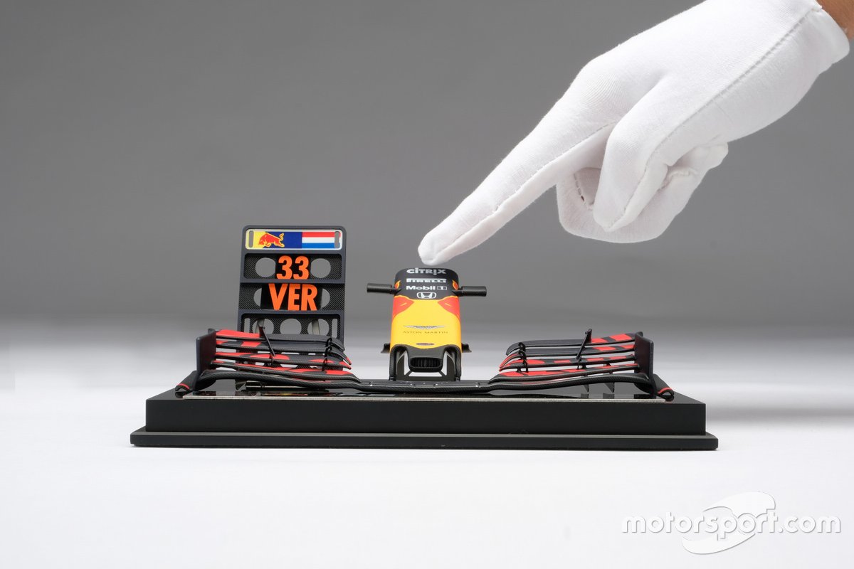 Amalgam RB15 neus schaal 1:12, Max Verstappen