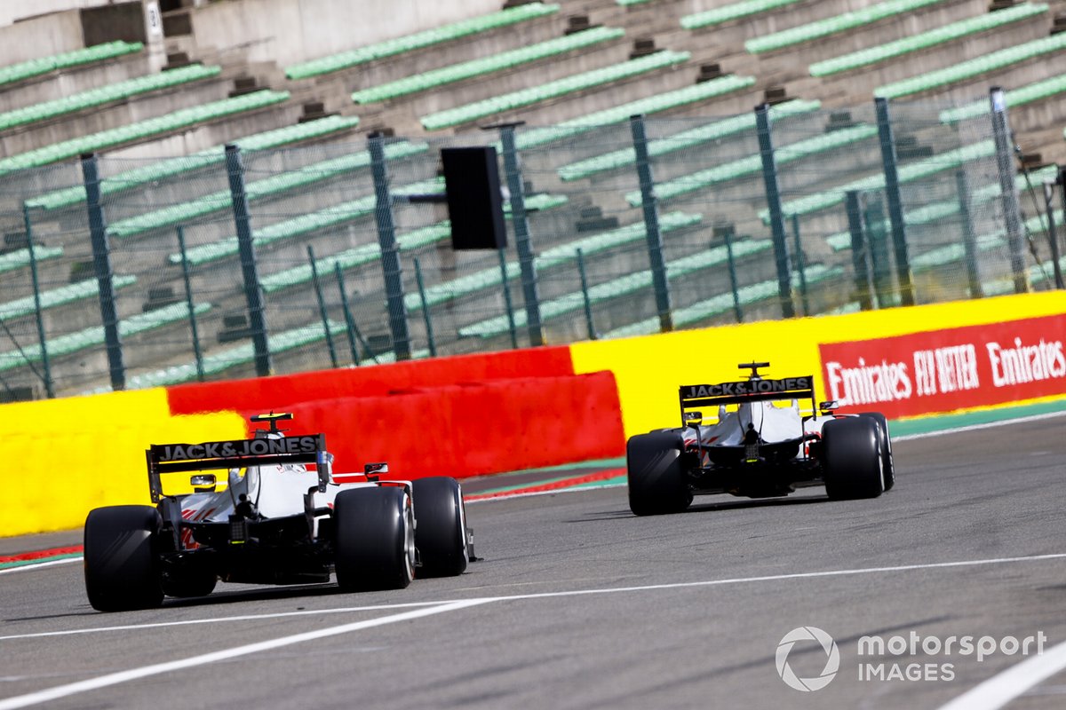 Romain Grosjean, Haas VF-20, Kevin Magnussen, Haas VF-20