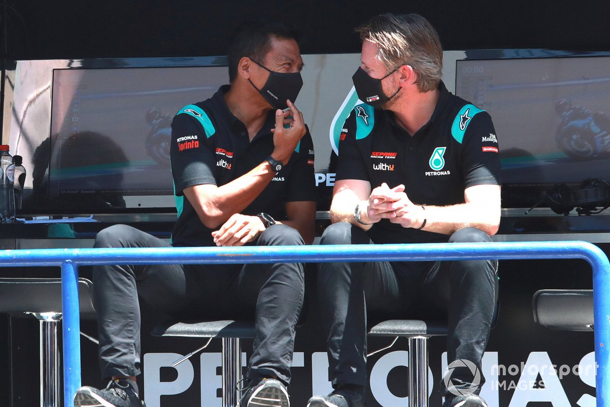 Razlan Razali, Johan Stigefelt