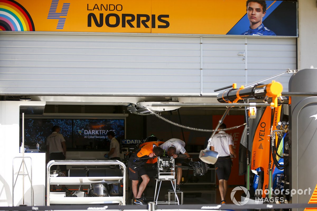 Garaje de Lando Norris, McLaren MCL35