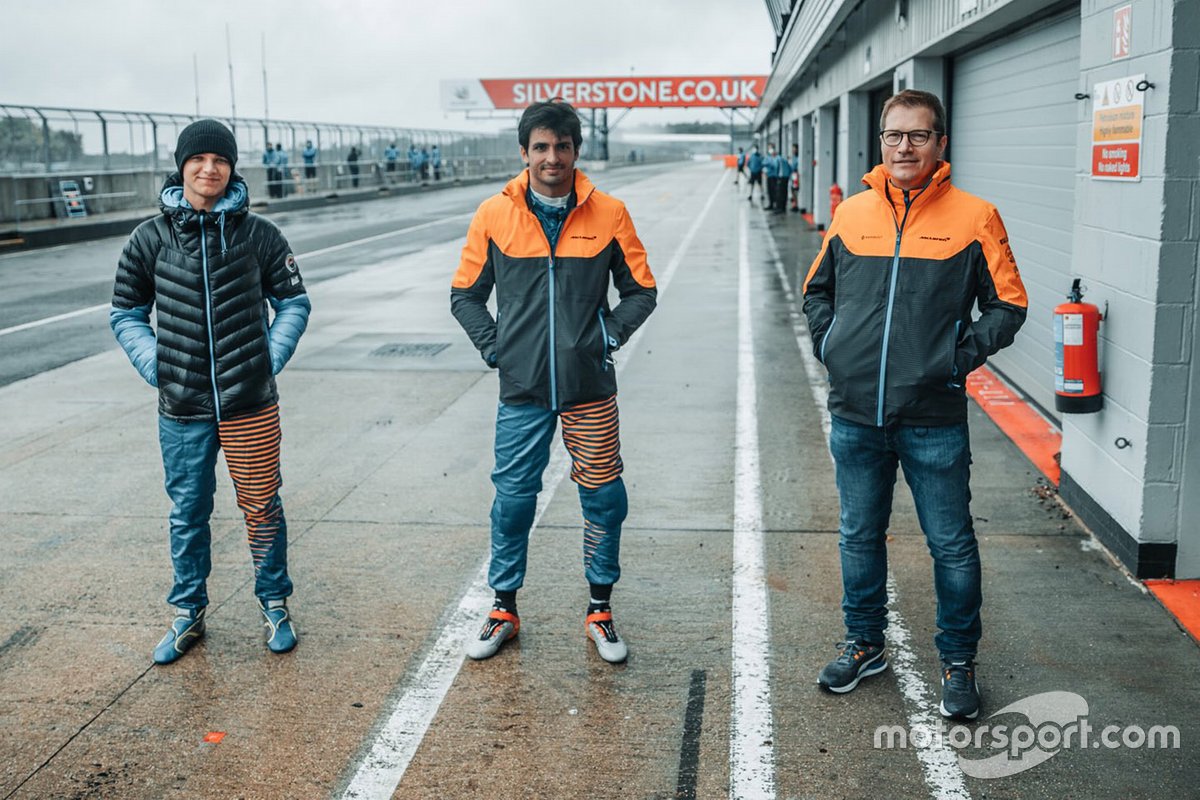 Ландо Норрис, Карлос Сайнс и глава McLaren Андреас Зайдль