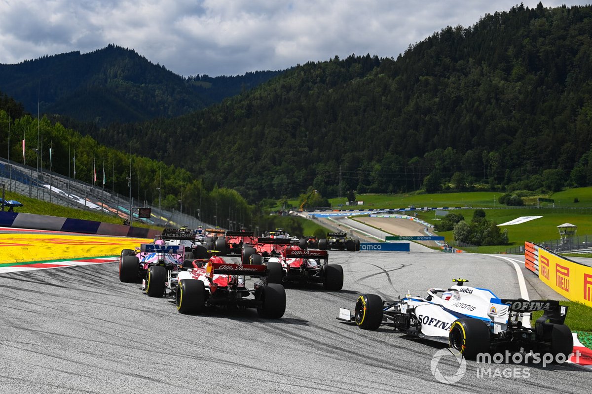 Nicholas Latifi, Williams FW43, insegue Antonio Giovinazzi, Alfa Romeo Racing C39