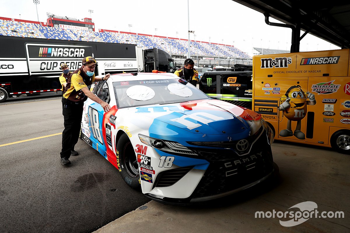 Kyle Busch, Joe Gibbs Racing Toyota Camry