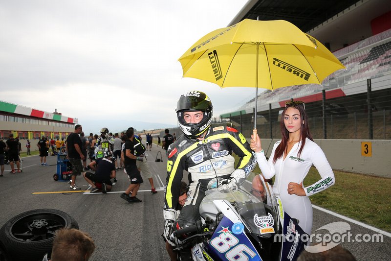 Cosimo Damiano Diviccaro, BMW, in griglia di partenza