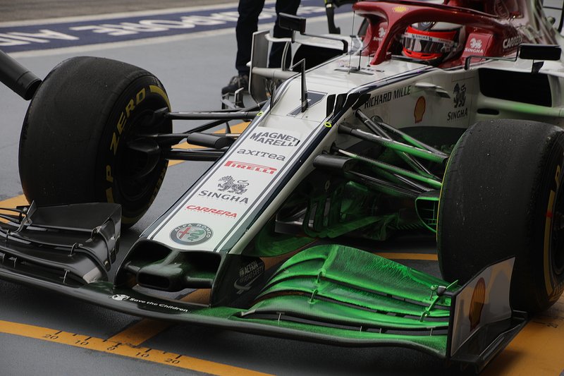 Alfa Romeo Racing C38, front wing