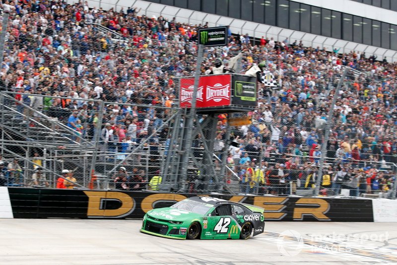 Kyle Larson, Chip Ganassi Racing, Chevrolet Camaro Clover