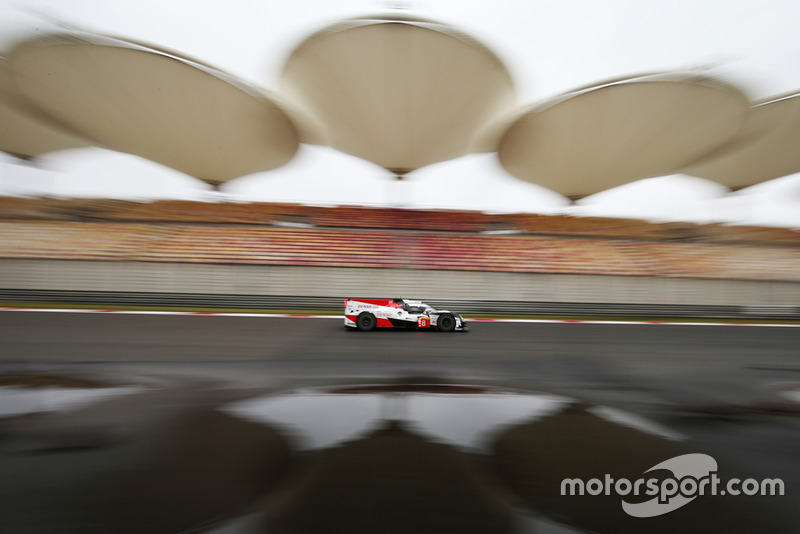 #8 Toyota Gazoo Racing Toyota TS050: Sebastien Buemi, Kazuki Nakajima, Fernando Alonso