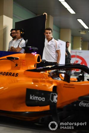 Lando Norris, McLaren and Carlos Sainz Jr., McLaren MCL33