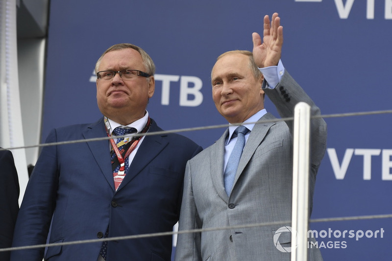 Andrey Kostin, VTB Başkanı ve Vladimir Putin, Rusya Başkanı