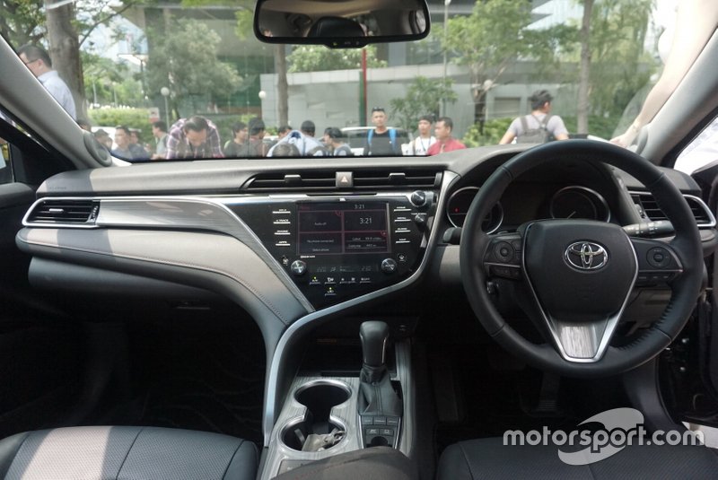 Interior Toyota All New Camry