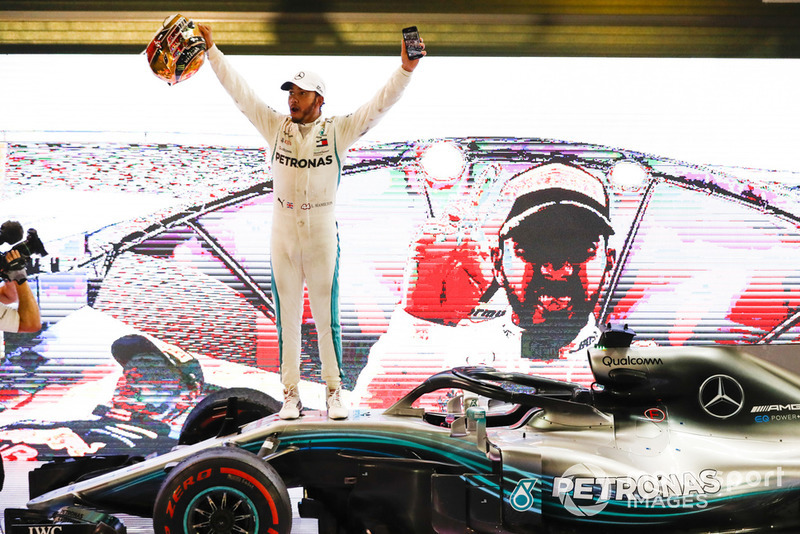 Ganador Lewis Hamilton, Mercedes AMG F1 celebra