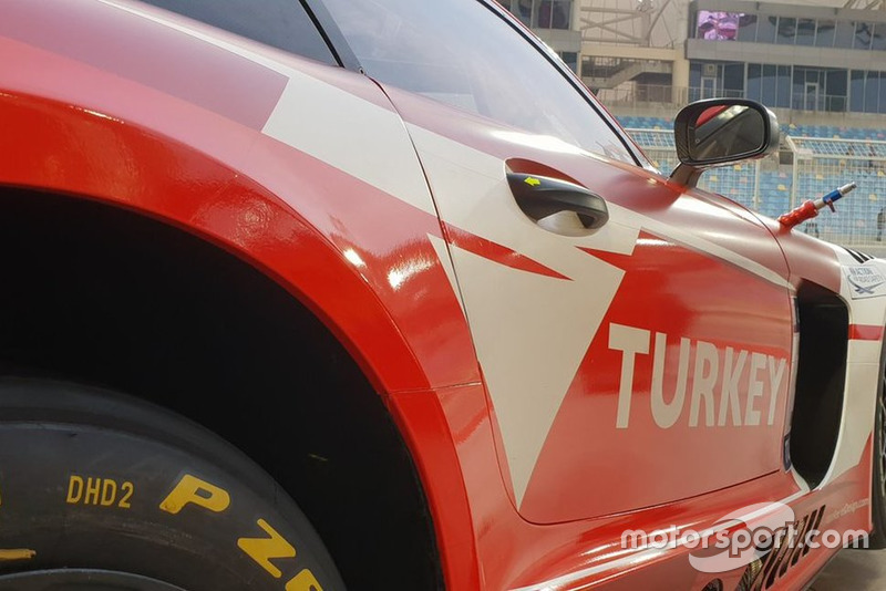 #34 Team Turkey, Salih Yoluç, Ayhancan Güven, Mercedes AMG GT3