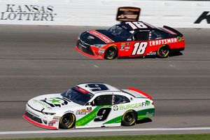 Tyler Reddick, JR Motorsports, Chevrolet Camaro BurgerFi and Ryan Preece, Joe Gibbs Racing, Toyota Camry Craftsman